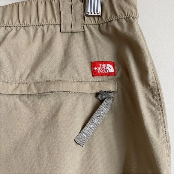The North Face Capri Cargo Pants Womens Size 12 Khaki Lightweight Outdoor - Picture 4 of 12